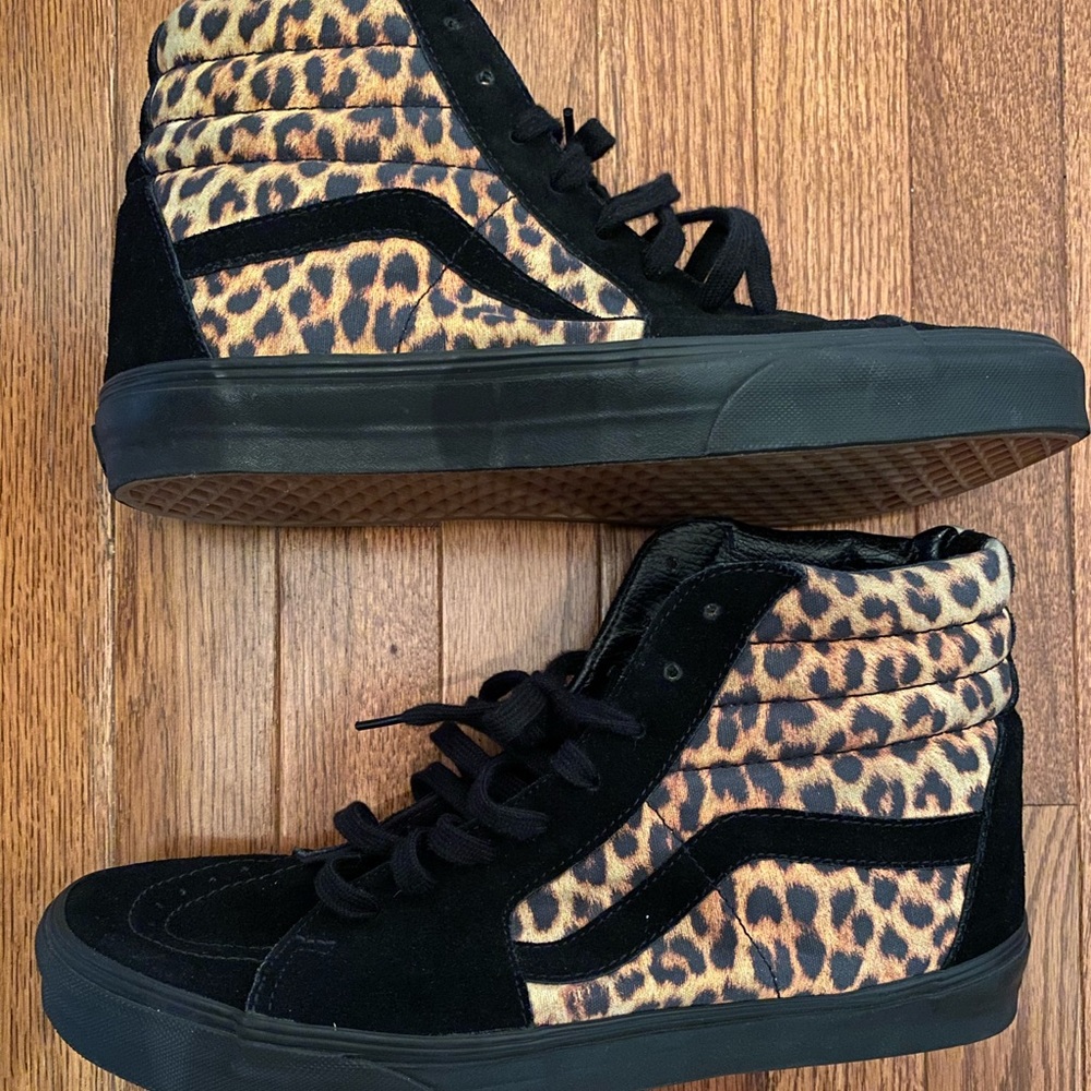 COPY - Men’s Cheetah Vans Size 11.5